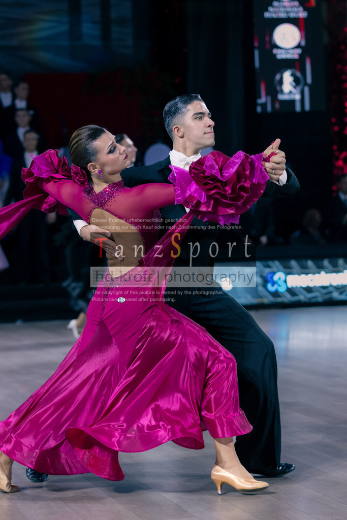 IMG_7103 | Tanzsportbilder, Standardtanz, Lateintanz, WDSF, DTV, LTVB, dancecomp, goc, hessen tanzt, blaues band der spree, walzer, tango, wiener walzer, slowfox, quickstepp, samba, rumba, cha-cha-cha, paso doble. jive, hd-kroft photography, turniertanzsport