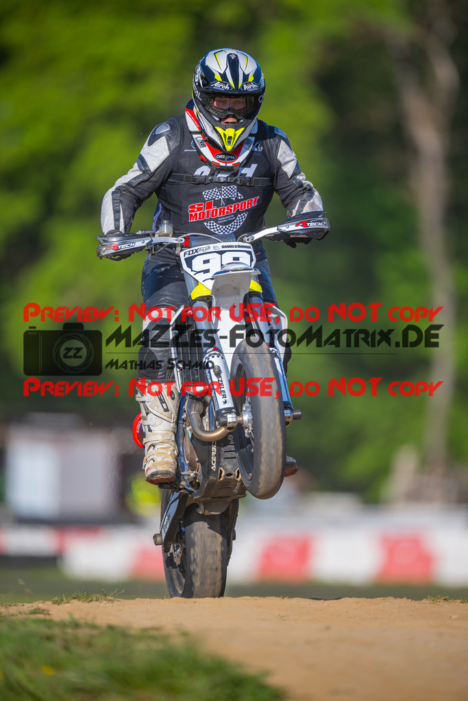 MaZZes-Fotomatrix-20260509-56782 | S5