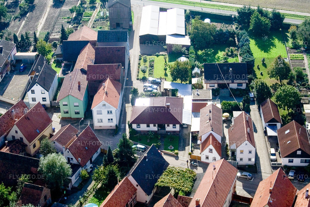 Luftbild: Brehmstr im Ortsteil Minderslachen in Kandel im Bundesland Rheinland-Pfalz in Deutschland. Foto: IMG_4245.jpg vom 08.10.2006 durch Werner Riehm/FLY-FOTO.de