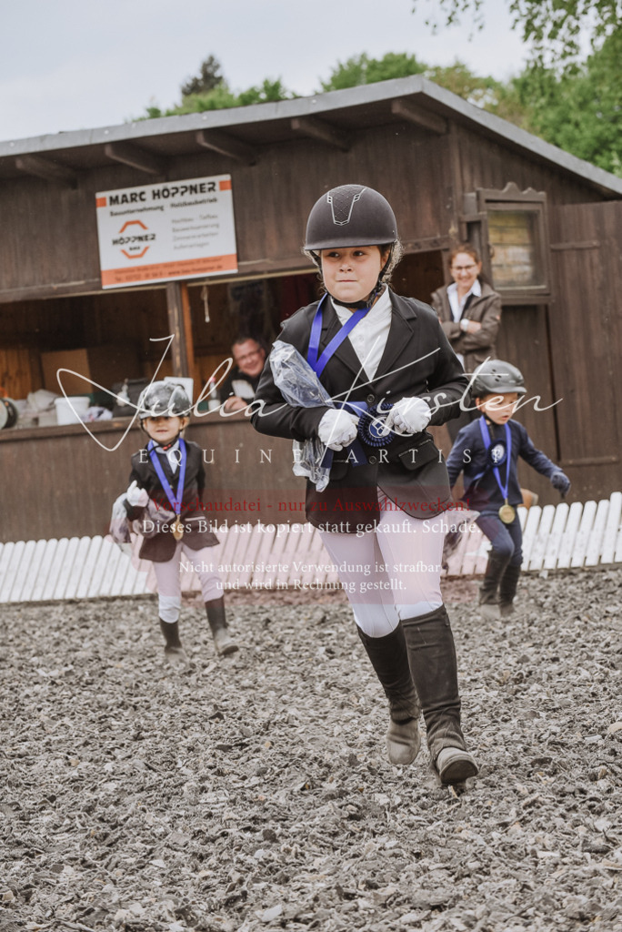 20230514_JK-Röhrsdorf-25-453 | Pferde- und Turnierfotografie in Westsachsen. Pferdeportraits, Auftragszeichnungen und intuitive Kunst.