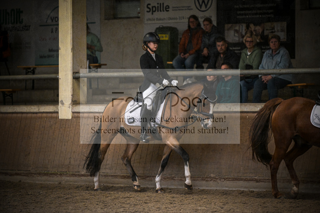 DOS_1364 | Entdecke hochwertige Reitturnierfotos von Foto Oger. Professionell, emotional und authentisch – jetzt Lieblingsmomente im Shop bestellen.Deutschlandweite Turnierfotografie. - Realisiert mit Pictrs.com