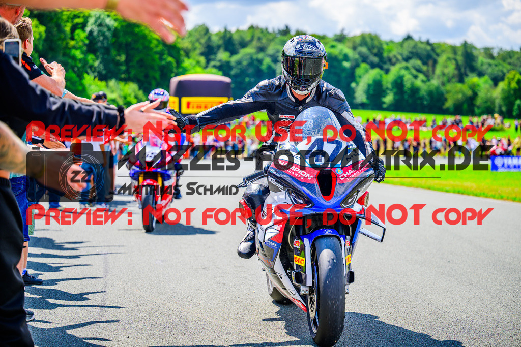 MaZZes_FotoMatrix_240728_6021986_5702 | STK