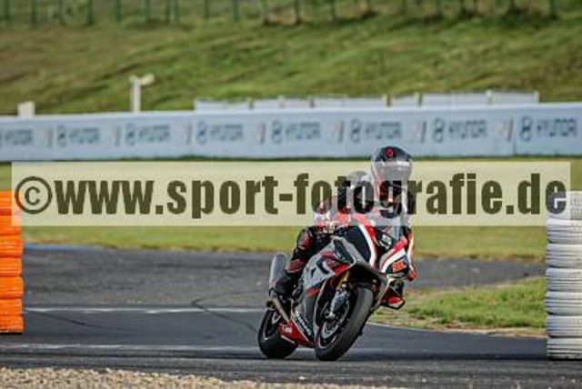 spof6040 | Professionelle Fotos von Sportveranstaltungen, aber auch Hochzeiten und anderen Events. - Realisiert mit Pictrs.com