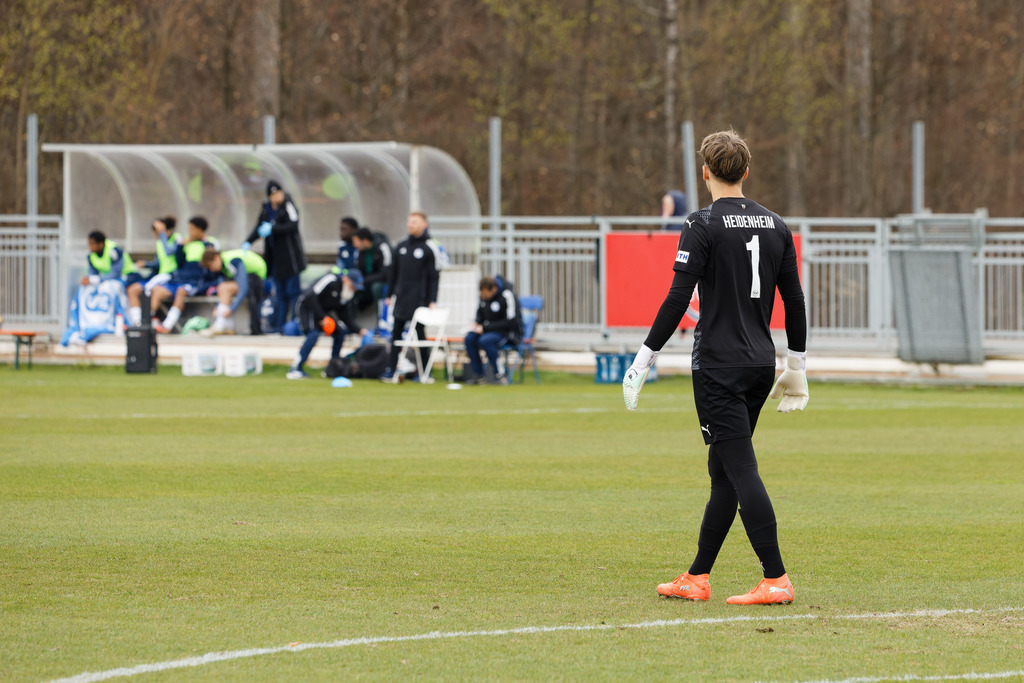 20260412-FCHS04_013 | 1.FC Heidenheim 1846 vs. FC Schalke 04, Fußball, U19, A-Junioren, NWL, U19-DFB-Nachwusliga, 2025/2026, 8. Spieltag, 12.04.2026 in Heidenheim, Walter-Birkhold-Jugendstadion (Foto: Michael Bulling) - Realisiert mit Pictrs.com