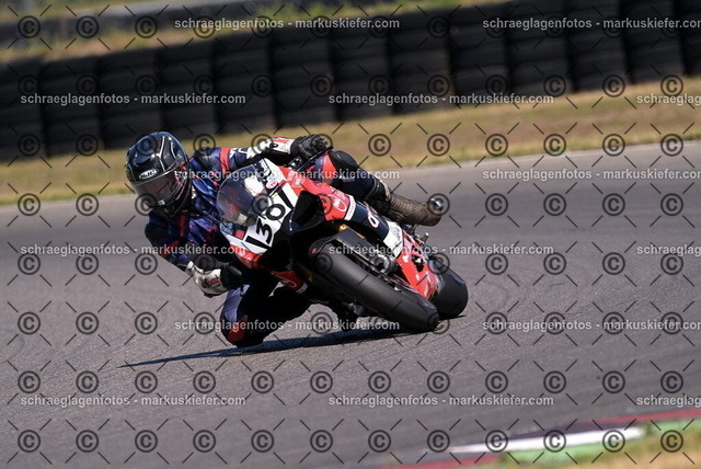 26bt04-1761 | markuskiefer.com - Realisiert mit Pictrs.com