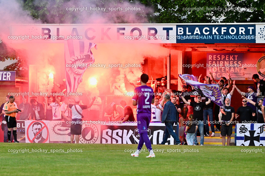 SAK vs. Austria Klagenfurt Amateure | Austria Klagenfurt Fan Club, Bengalen, #2 Florian Weiss Austria Klagenfurt Amateure, SAK vs. Austria Klagenfurt Amateure, SAK vs. Austria Klagenfurt Amateure am 08.05.2026 in Klagenfurt (Sportpark Welzenegg), Austria, (Photo by Bernd Stefan)