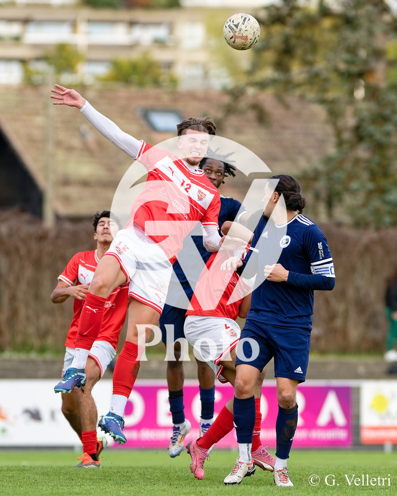 2e ligue - CS Chênois 2 - Etoile Carouge FC 2 |  durant le match de 2e ligue entre CS Chênois 2 et Etoile Carouge FC 2 au Stade des Trois-Chêne à Chêne-Bourg, Switzerland