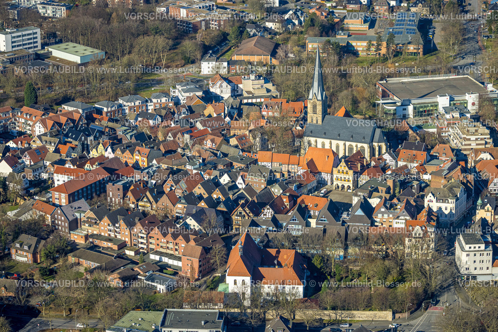 Werne230203259 | Luftbild, St. Christophorus Kirche und Altstadt, historisches Rathaus und Marktplatz, Werne, Ruhrgebiet, Nordrhein-Westfalen, Deutschland