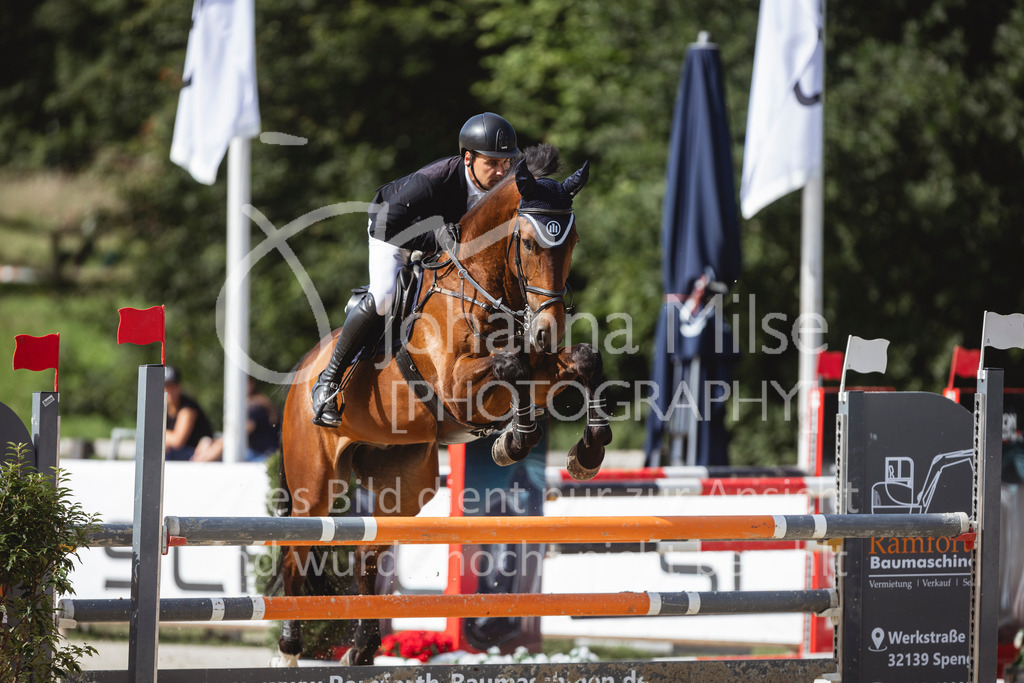 240714_BHO_M2-Spr-1-233 | Deine schönsten Turniermomente als professionelle Fotos! Entdecke hochwertige Pferdesport-Fotografie im Online-Shop. Jetzt Fotos finden & bestellen!