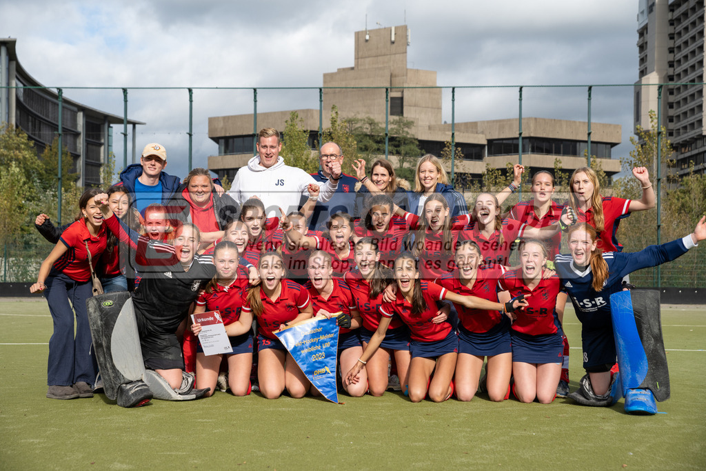 SFE_20231022_0240 | Deutsche Meisterschaft Weibliche U16 Finale Uhlenhorst Mülheim - Düsseldorfer HC am 22.10.2023 in Köln (Düsseldorfer Hockeyclub 1905 e.V.), Photo: Stephan Fehrmann 2023 (Sports-Gallery)