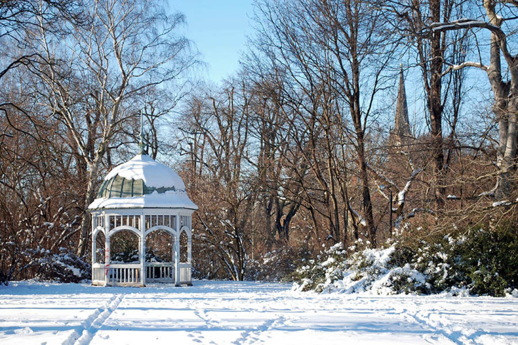 Bildlexikon Leipzig - Johannapark | Das Team hinter BILDLEXIKON LEIPZIG bündelt historische wie aktuelle Informationen über die Stadt Leipzig in Text und Bild auf einer Plattform und stellt diese der interessierten Öffentlichkeit zur Verfügung.