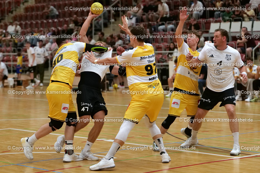 Handball : Benefizspiel : RWO/Tus 87/97 Alstaden gegen HSG Krefeld am 24.07.2026 in der Willy Jürissen Halle Oberhausenj | Handball : Benefizspiel : RWO/Tus 87/97 Alstaden gegen HSG Krefeld am 24.07.2026 in der Willy Jürissen Halle Oberhausen - Realisiert mit Pictrs.com