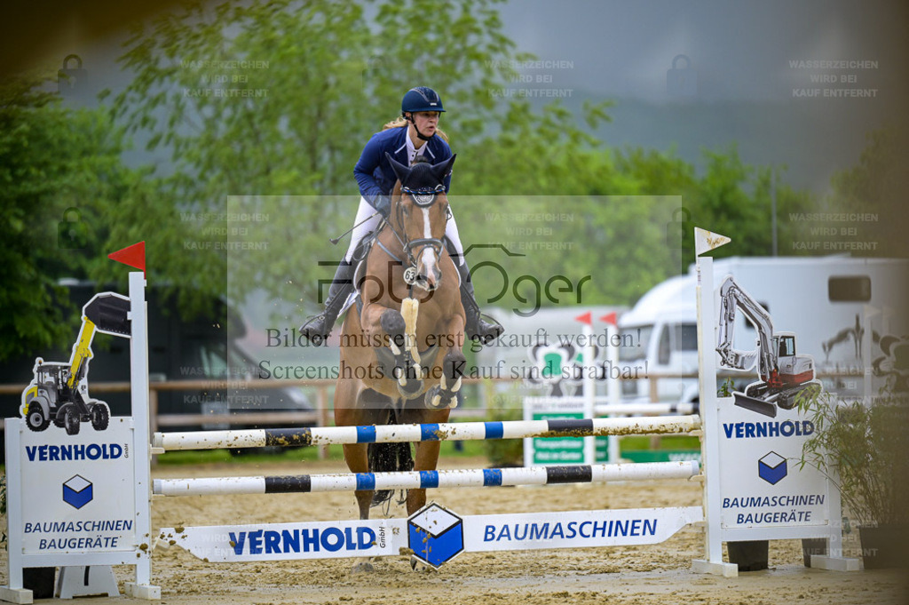 Reitturnier Lienen | Entdecke hochwertige Reitturnierfotos von Foto Oger. Professionell, emotional und authentisch – jetzt Lieblingsmomente im Shop bestellen. - Realisiert mit Pictrs.com