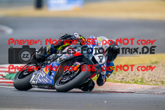 MaZZes_FotoMatrix_220625_9553 | IDM1000