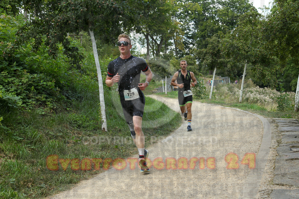 250824_1430_EX1_6481 | Sportfotografie im Rhein-Sieg Kreis, Köln, Bonn, NRW, Rheinland Pfalz, Hessen, etc. Unser Tätigkeitsfeld umfasst den Laufsport vom Volkslauf über den Marathon, Duathlon, Triathon bis zum Ultralauf wie Kölnpfad Ultra oder Schindertrail.