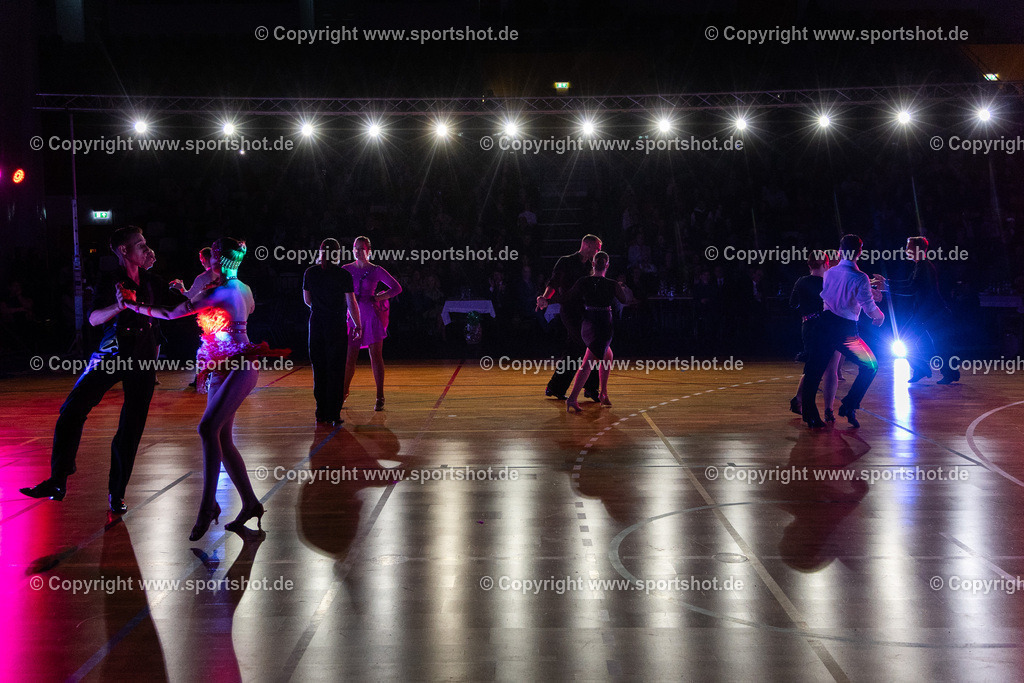 AR6_0376 | Rund um das Thema Sport-Event-Fotografie & individuelle Teilnehmerfotos. Jeder Teilnehmer wird fotografiert.