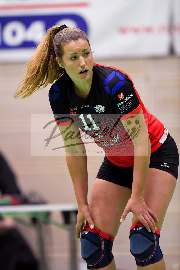 VCOBWA20211106_071 | Volleyball, Frauen:   bei dem Spiel der 3. Liga West zwischen VC Osnabrueck und SV BW Aasee in der Schlosswallhalle am 06.11.2021 in Osnabrueck, Deutschland. - Realisiert mit Pictrs.com