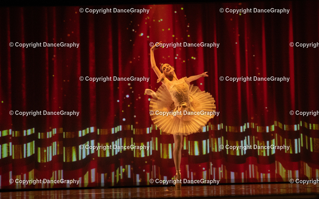 GPHY6900 | DanceGraphy - Realisiert mit Pictrs.com