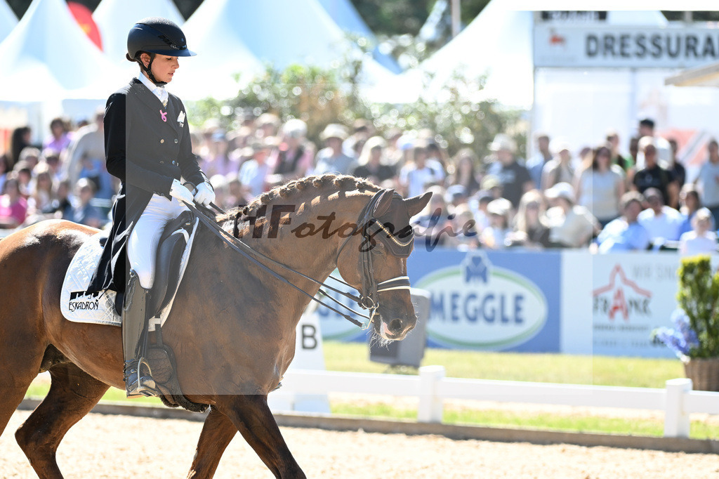 Mueller_Gut Wettlkams Davie FRH11253670 | hf-fotografie - Realisiert mit Pictrs.com