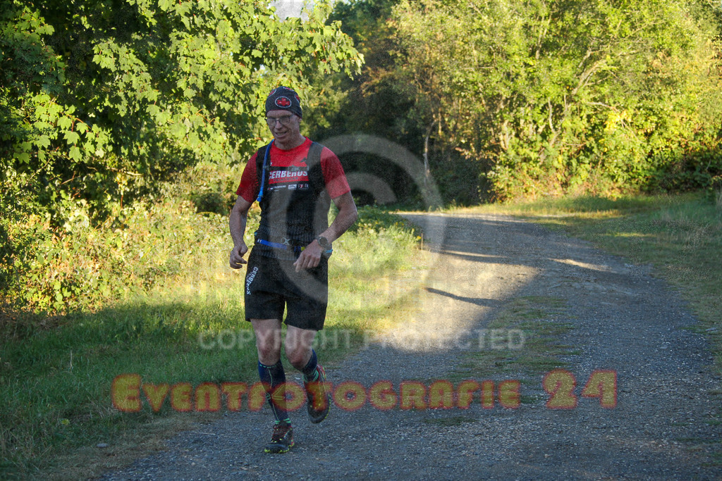 250830_1907_EV4_4932 | Sportfotografie im Rhein-Sieg Kreis, Köln, Bonn, NRW, Rheinland Pfalz, Hessen, etc. Unser Tätigkeitsfeld umfasst den Laufsport vom Volkslauf über den Marathon, Duathlon, Triathon bis zum Ultralauf wie Kölnpfad Ultra oder Schindertrail.