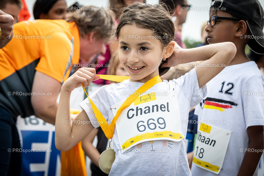Stadionlauf Köln, 26.05.2024 | Impressionen von Stadionlauf Köln am 26.05.2024 rund um das RheinEnergie-Stadion in Koeln-Müngersdorf.
