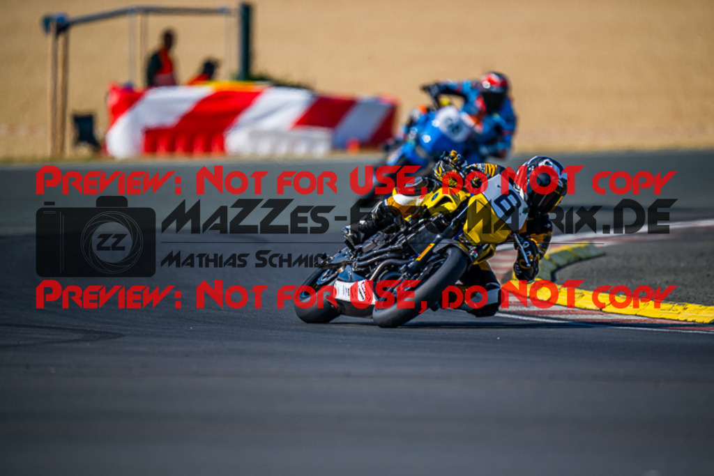 MaZZes_FotoMatrix_220722_0733 | QUAD