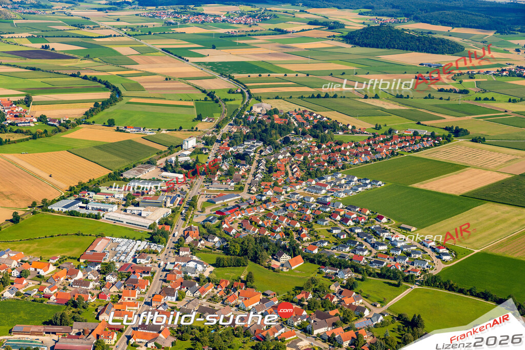 Luftaufnahme von  Möttingen - Die Luftaufnahme wurde 2025 vom UL-Flugzeug heraus erstellt ( keine Drohne ) - Hochauflösende Luftaufnahme - für professionelle Ausdrucke geeignet. Die Geschenkidee !Mit Lizenz und Bildrechte bestellbar