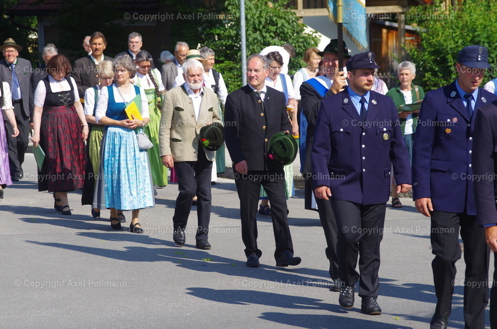 IMGP3187 | fotografiert von Axel PollmannLeonhardi Wallfahrt Benediktbeuern und Murnau, Fronleichnam, Fasching, Landschaft im Loisachtal und Benediktbeuern  - Realisiert mit Pictrs.com