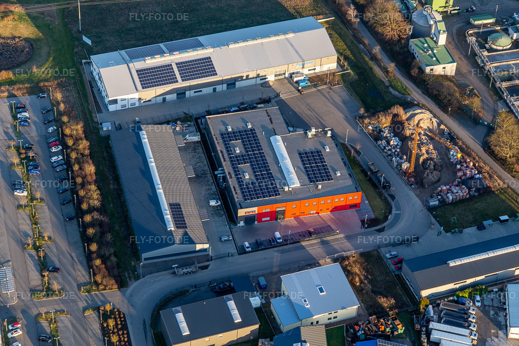 Luftbild: MTD Metalltechnik Dirion in Rülzheim im Bundesland Rheinland-Pfalz in Deutschland. – Foto: IMG_130729.jpg vom 23.02.2022 durch Werner Riehm/FLY-FOTO.de – Auflösung des Originals: 5149 x 3433 px – Baugruppenfertigung - Blechbearbeitung - Zerspanung - Schweißarbeiten | MTD Metalltechnik Dirion GmbH
