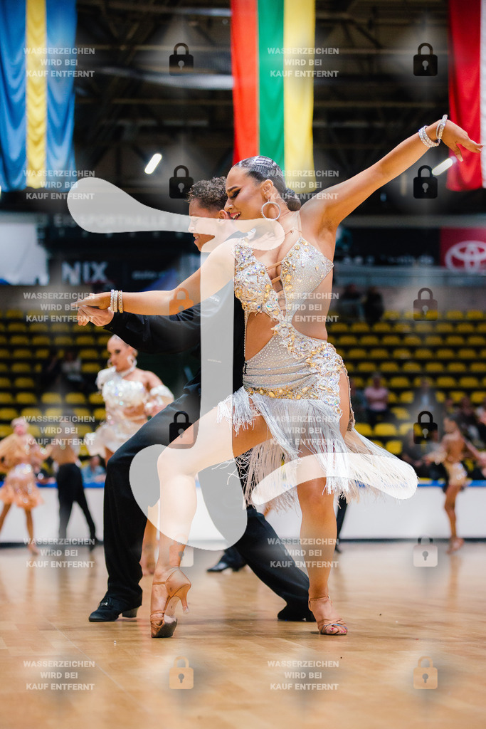 Hessen Tanzt WDSF Open Youth Latin 2nd (48) Maddox Loevenhardt _ Sara Coman (Denmark)-2025-05-17-2370 | Webshop for digital downloads and prints of dance sport, event & show photographer Julian Link - Realisiert mit Pictrs.com