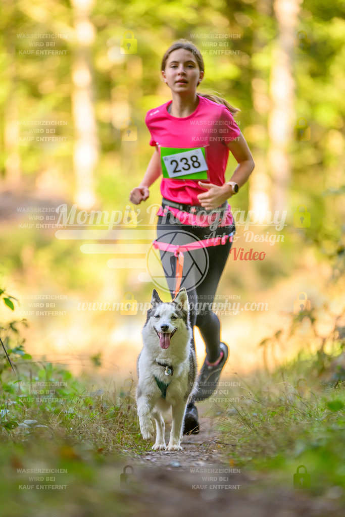 MompixPhotography_Yens2025_B3-169 | PayLife