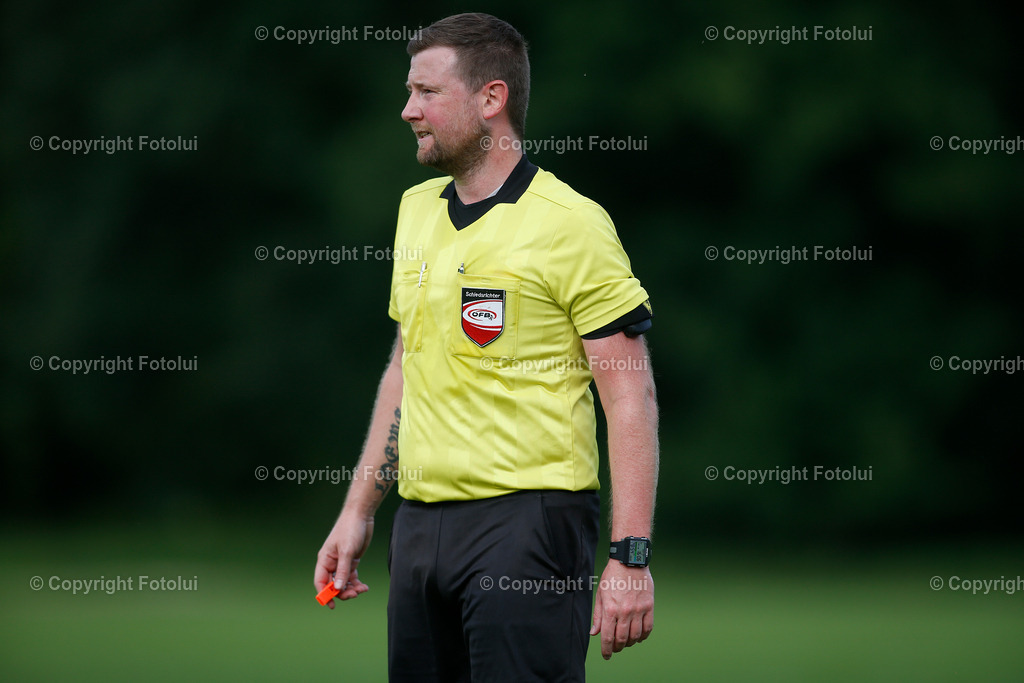 A_LUI_13092025_10 | SPORT FUSSBALL LT1 OOE LIGA ASKOE OEDT 1B-UNION EDELWEIß LINZ 13.09.2025 IM BILD: SCHIEDSRICHTER STEPHAN BAUER  FOTO:FOTOLUI
