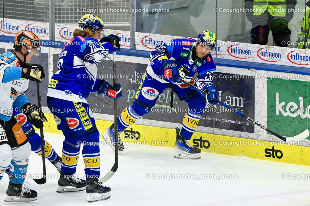 EC IDM Wärmepumpen VSV vs. STEINBACH BLACK WINGS LINZ  | #26 VAN NES Guus EC VSV, #12 Pearson Chase EC VSV, EC IDM Wärmepumpen VSV vs. STEINBACH BLACK WINGS LINZ , EC IDM Wärmepumpen VSV vs. STEINBACH BLACK WINGS LINZ  am 28.01.2025 in Villach (Stadthalle Villach), Austria, (Photo by Bernd Stefan)