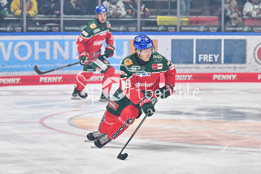 Augsburger Panther - Fischtown Pinguins | am Puck Mark ZENGERLE (Augsburger Panther #89) / DEL: Augsburger Panther - Fischtown Pinguins, Curt Frenzel Stadion am 08.01.2025