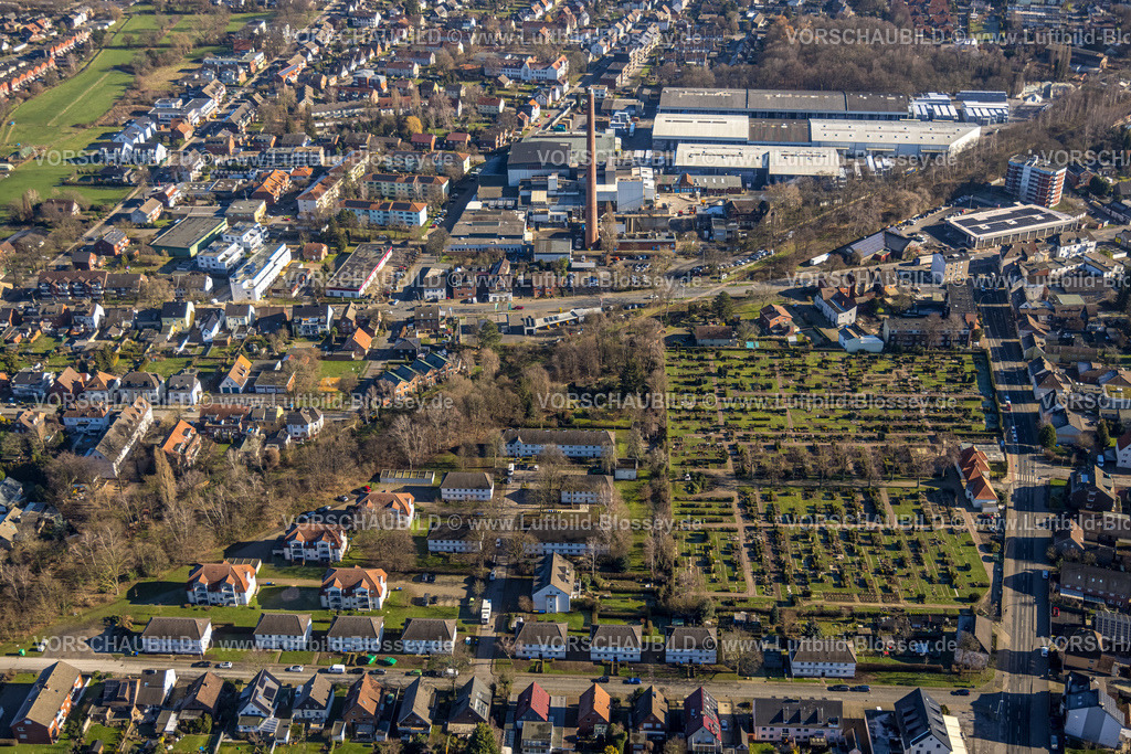 Luenen230203504 | Luftbild, Kath. Friedhof St. Marien, Wohnsiedlung An der Vogelscher, Gewerbegebiet Döttelbeckstraße mit Ardagh Group, Nordlünen, Lünen, Ruhrgebiet, Nordrhein-Westfalen, Deutschland
