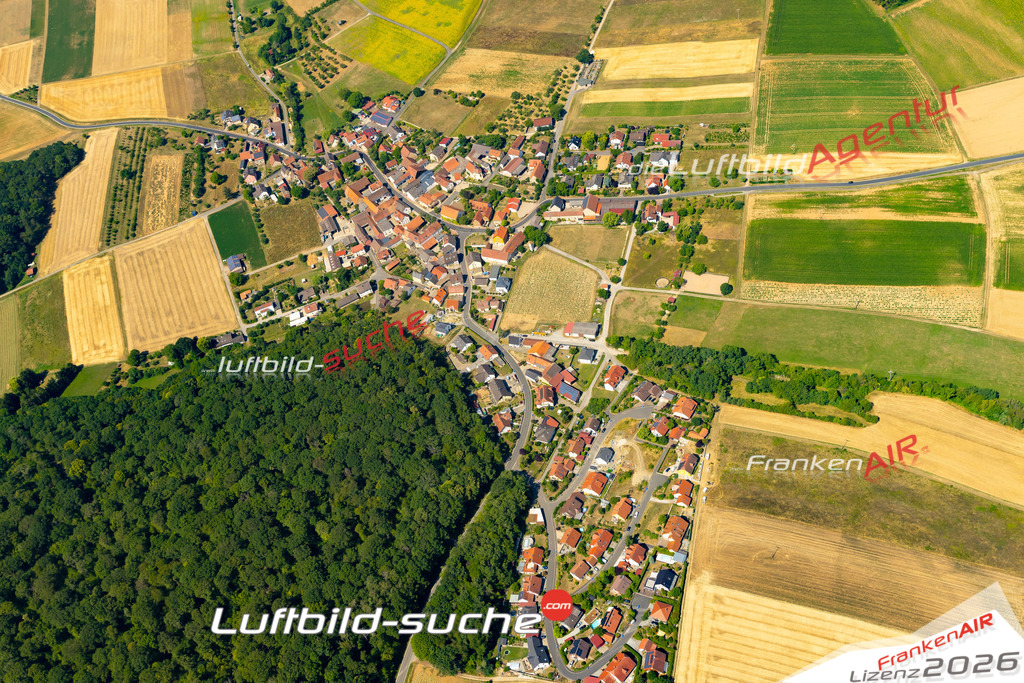 Das Luftbild zeigt : Binsbach Arnstein - Die Luftaufnahme wurde 2023 vom UL-Flugzeug aus erstellt ( keine Drohne ) - Hochauflösende Luftaufnahme - Für grossformatige Ausdrucke geeignet. Die Geschenkidee !Mit Lizenz und Bildrechte bestellbar