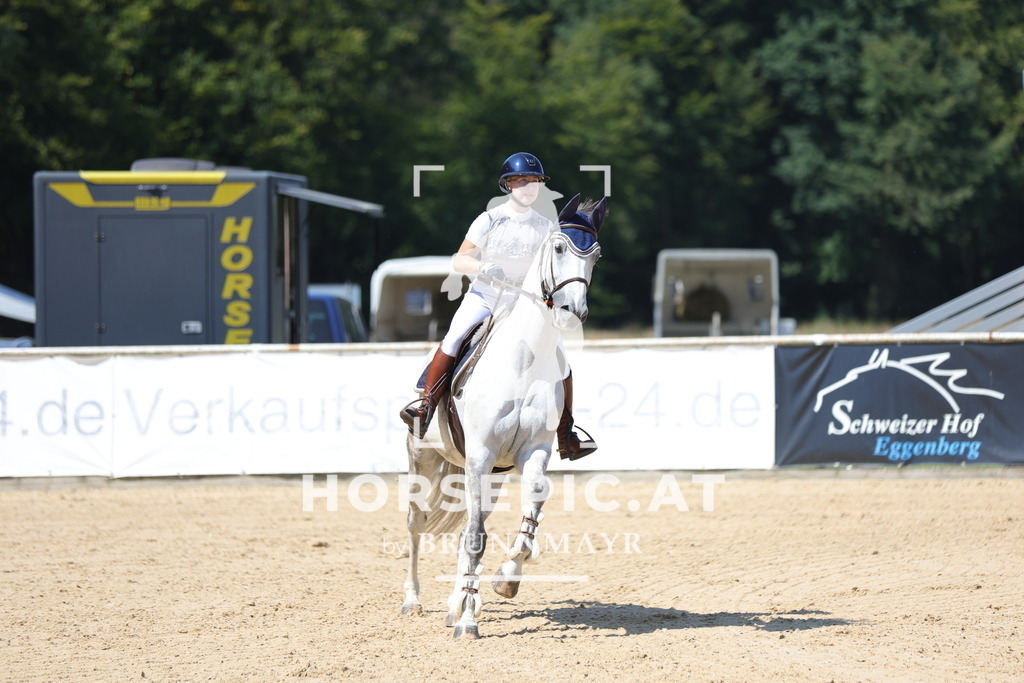 0P6A6321 | Willkommen bei Brunnmayr - Design & Fotografie – Ihrem Spezialisten für Reitturniere und Pferdeveranstaltungen in Oberösterreich, Salzburg und Bayern! Seit über 17 Jahren sind wir leidenschaftlich dabei.