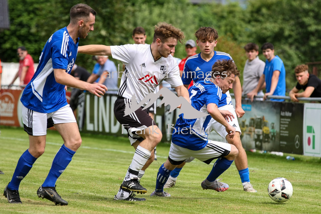 993T5671 | Medien- Sport- Entertainmentfotos