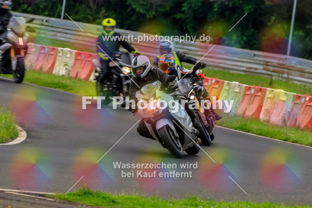 VBK-6549 | Hier findet Ihr Bilder von Touristenfahrten auf der Nürburgring Nordschleife oder von anderen Veranstaltungen die ich besucht habe. Viel Spass beim Durch Schauen 