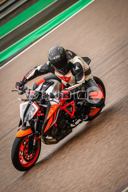 0018-260612SR-029_18 | Deine Full-Service-Agentur für ✔️Videoproduktionen und ✔️Motorsportfotografie Jetzt Angebot anfragen!