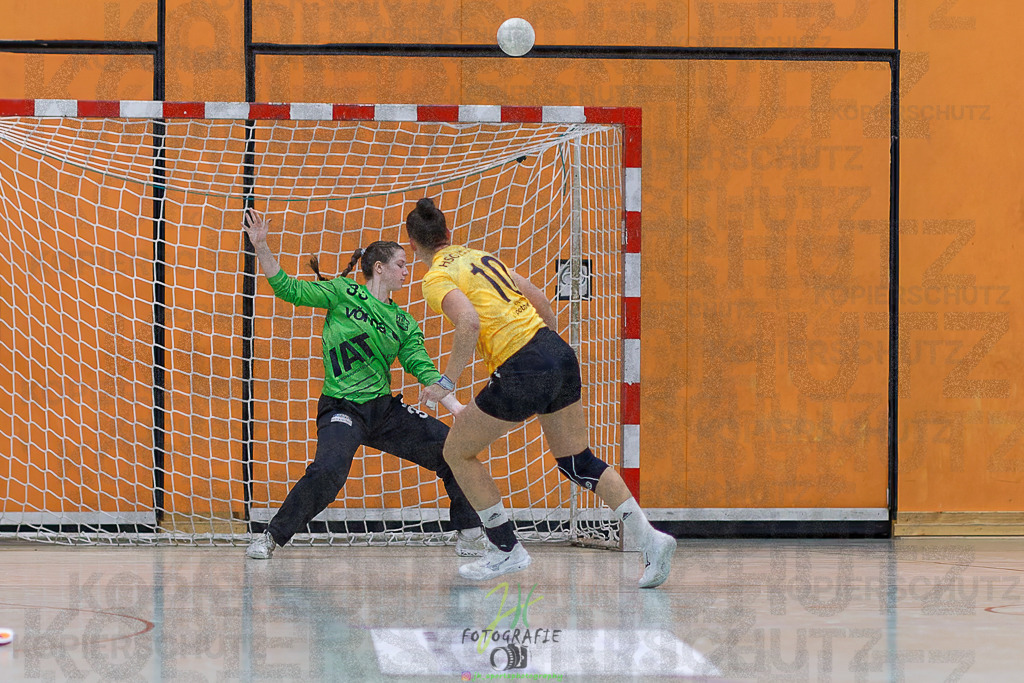 Frauen Oberliga Mitte (HHV); HSG Kleenheim/Langgöns II - HSG Eibelshausen/Ewersbach | Frauen Oberliga Mitte (HHV); HSG Kleenheim/Langgöns II - HSG Eibelshausen/Ewersbach am 01.11.2025 in Oberkleen (Weidig-Halle)Photo © 2025 - Jörg Heinrich - Realisiert mit Pictrs.com