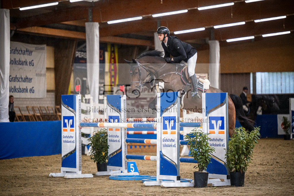 DOS_2879 | Entdecke hochwertige Reitturnierfotos von Foto Oger. Professionell, emotional und authentisch – jetzt Lieblingsmomente im Shop bestellen.Deutschlandweite Turnierfotografie. - Realisiert mit Pictrs.com