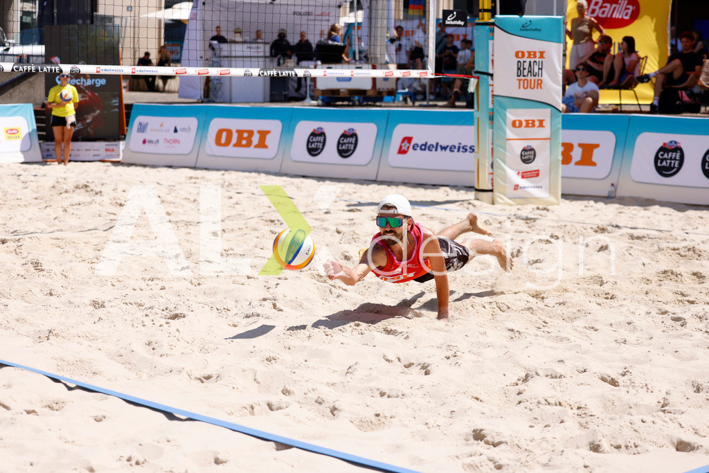 Obi BeachTour 2026 - Basel | BASEL, SWITZERLAND - JULY 18: TINKO SCHNEGG (SUI) during the Obi BeachTour 2026 match between MASSEREY / SCHNEGG (SUI) and BORTOLUZZI / JAUFFRET (SUI) at Barfüsserplatz on July 18, 2026 in Basel, Switzerland. - Realisiert mit Pictrs.com