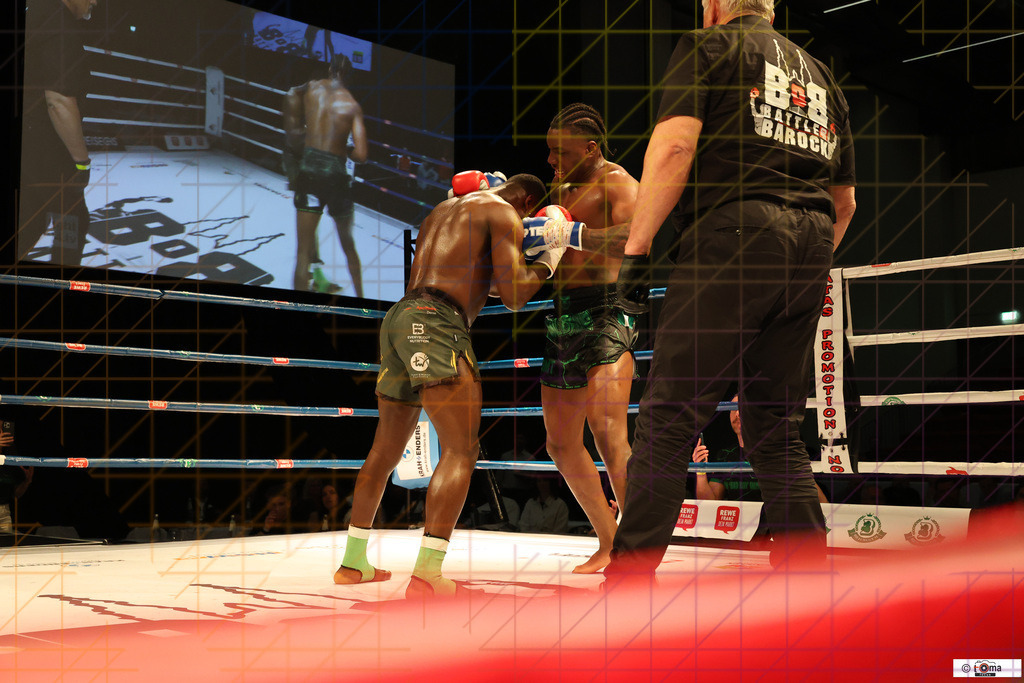 Finale Akingbade vs Kombou 25.04.2026 tomafocus Tb00146 | professionelle Sport- und Eventfotografie von Tomafocus – dynamische Bilder, emotionale Momente und hochwertige Aufnahmen für jeden Anlass. - Realisiert mit Pictrs.com