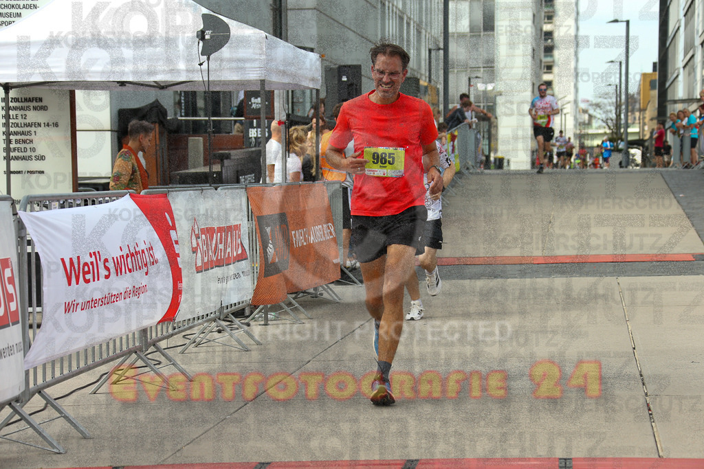 250920_1521_EX1_9068 | Sportfotografie im Rhein-Sieg Kreis, Köln, Bonn, NRW, Rheinland Pfalz, Hessen, etc. Unser Tätigkeitsfeld umfasst den Laufsport vom Volkslauf über den Marathon, Duathlon, Triathon bis zum Ultralauf wie Kölnpfad Ultra oder Schindertrail.
