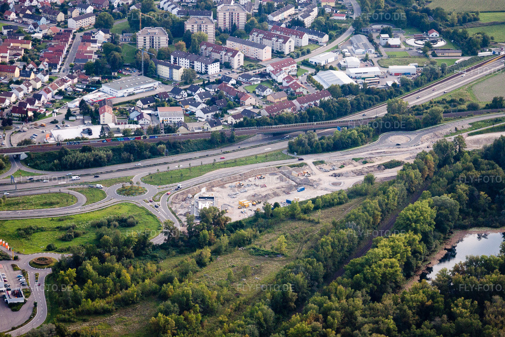 Luftbild: Maximiliansau, Maximiliancenter II im Ortsteil Maximiliansau in Wörth im Bundesland Rheinland-Pfalz in Deutschland. Foto: IMG_44948.jpg vom 03.09.2011 durch Werner Riehm/FLY-FOTO.de