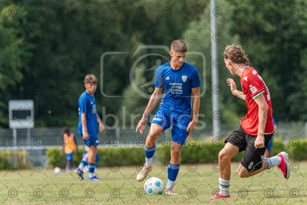 _DSC8640 | Professionelle Fußball- und Sportfotografie. Spielbilder online ansehen und kaufen – Einzelbilder oder komplette Galerien in hoher Qualität. - Realisiert mit Pictrs.com