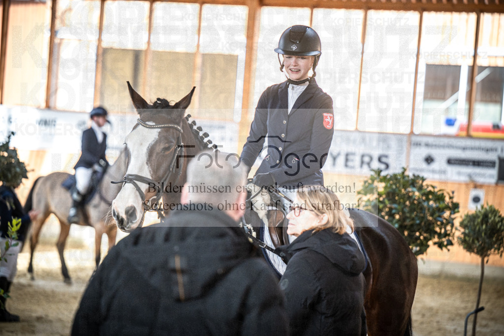 DOS_0006 | Entdecke hochwertige Reitturnierfotos von Foto Oger. Professionell, emotional und authentisch – jetzt Lieblingsmomente im Shop bestellen.Deutschlandweite Turnierfotografie. - Realisiert mit Pictrs.com