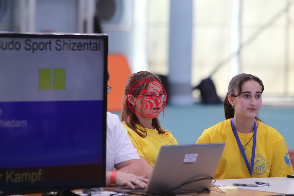 JT6F0442 | Fotos vom Adler Cup - Pictures from Adler Cup

Hier findet Ihr alle Eindrücke und großen Momente der Adler Cup Wochenenden. Here you will find all impressions and great moments of the Adler Cup weekends. - Realisiert mit Pictrs.com