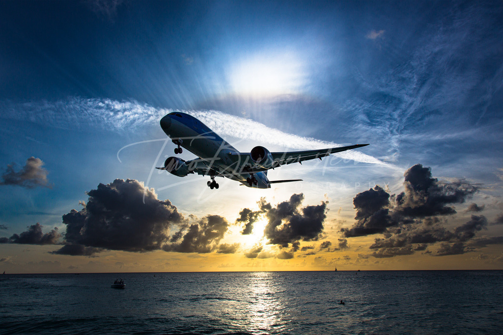 Bild10_IT7A0171 Kopie | Buy high-quality aviation and travel photography prints by professional photographer Timo Breidenstein. Authentic images, professionally printed, worldwide shipping. - Realisiert mit Pictrs.com